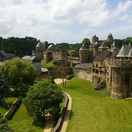 Marie France 's Sacey