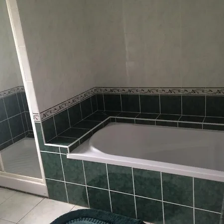 Marie France 's Sacey